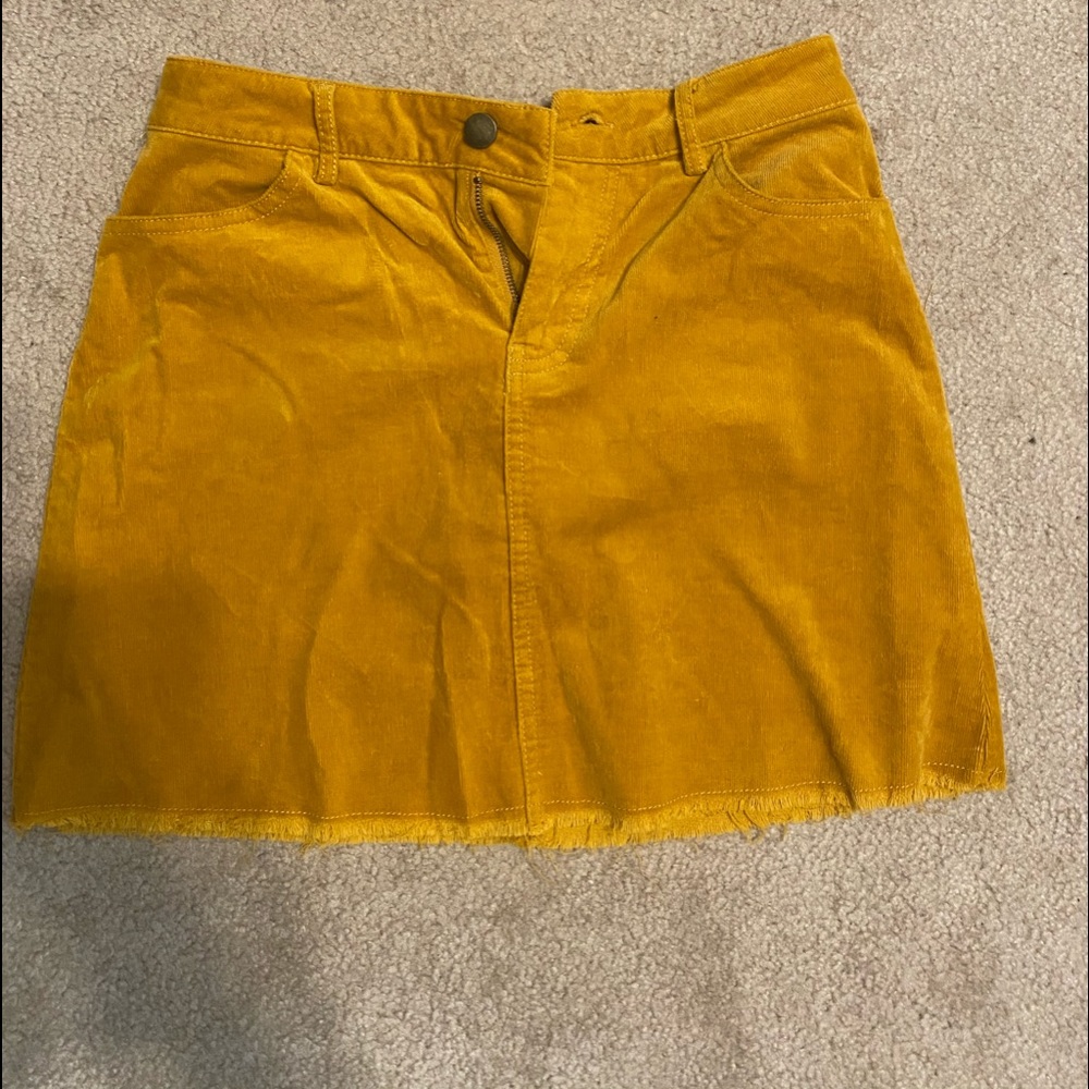 Cute mustard yellow corduroy mini skirt